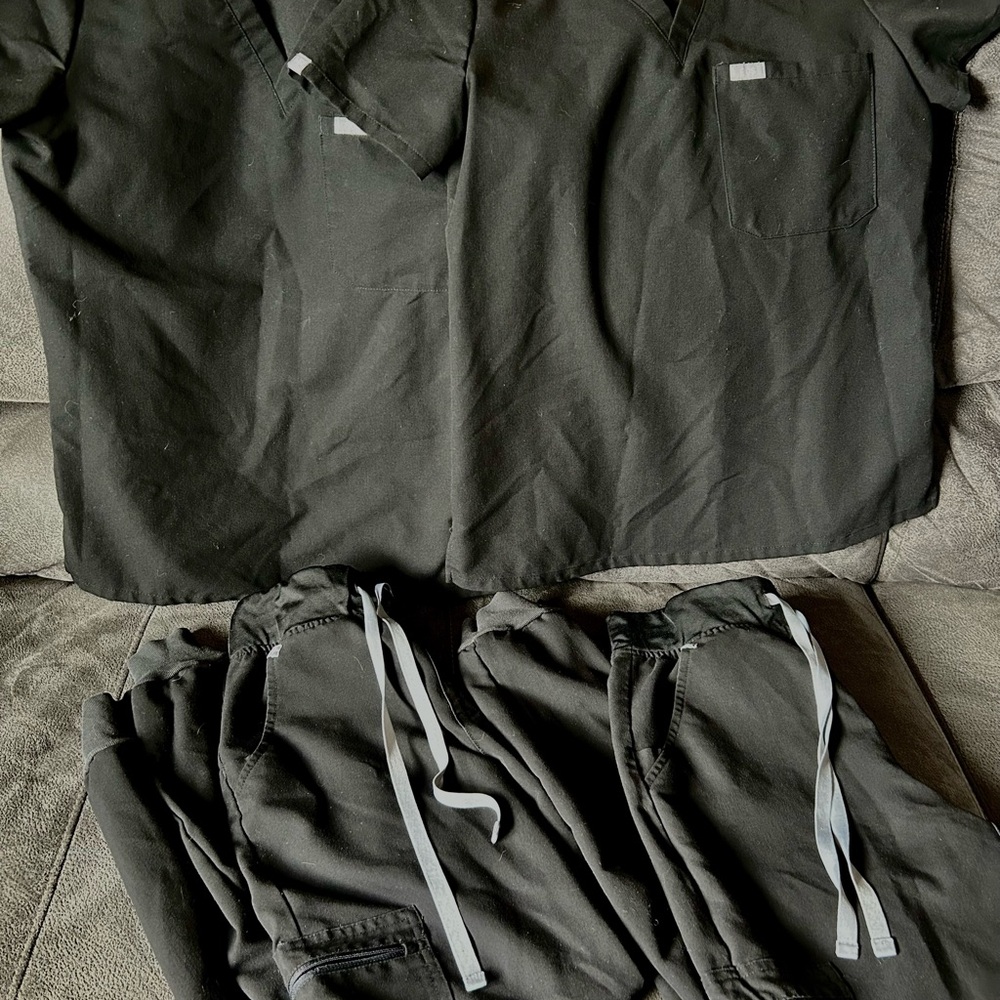 Figs Scrub Tops & Jogger Pants 2 sets